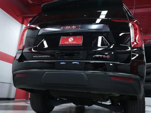 Used 2023 GMC Yukon XL AT4 w/ AT4 Premium Plus Package image 29