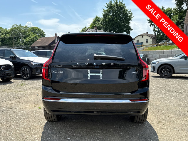 Used 2026 Volvo XC90 B6 Plus w/ Protection Package Premier AWD/4WD image 3