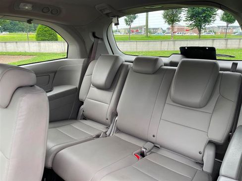 Used 2015 Honda Odyssey EX-L image 12