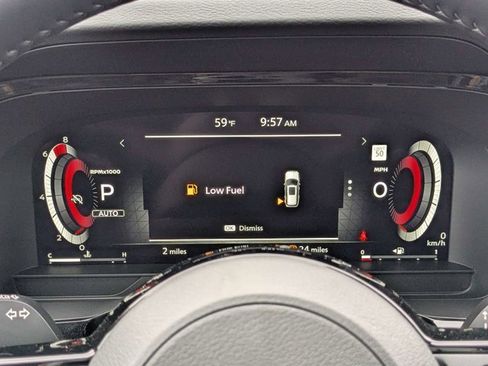 New 2025 Nissan Pathfinder Platinum w/ Black Appearance Package image 31