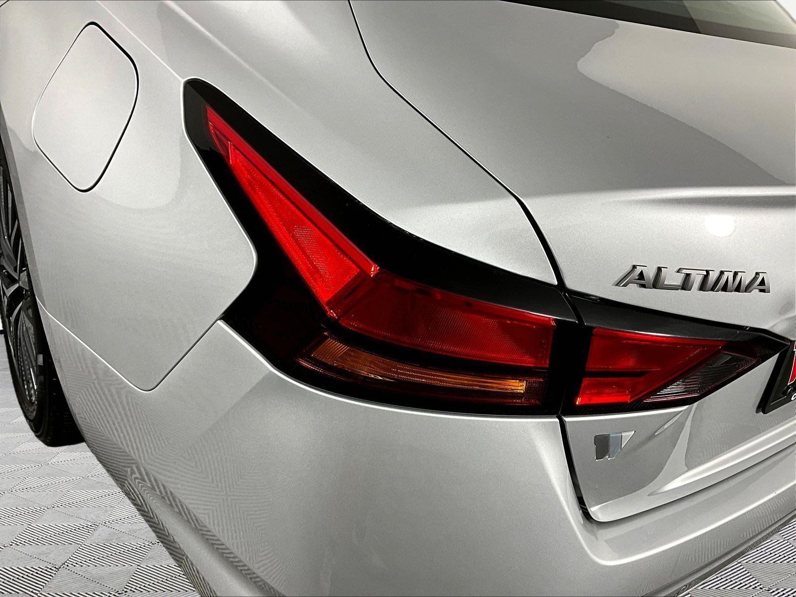 Certified 2024 Nissan Altima 2.5 SV FWD image 23