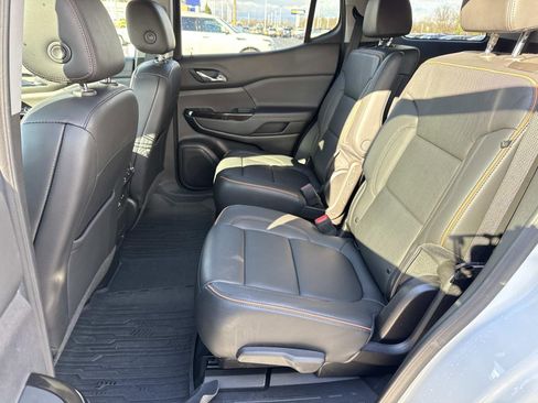 Used 2023 GMC Acadia AT4 w/ Technology Package image 29