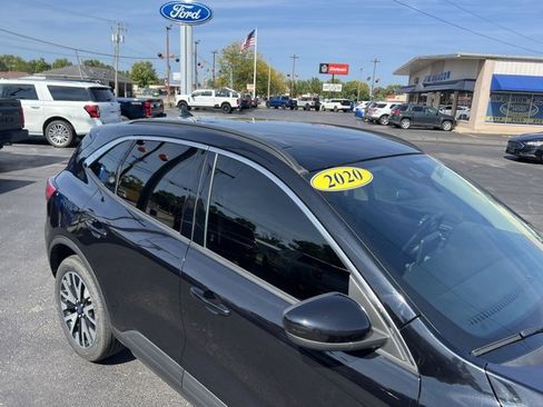 Used 2020 Ford Escape SEL image 9