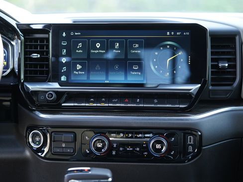 Used 2025 Chevrolet Silverado 1500 LT Trail Boss w/ Convenience Package II image 26