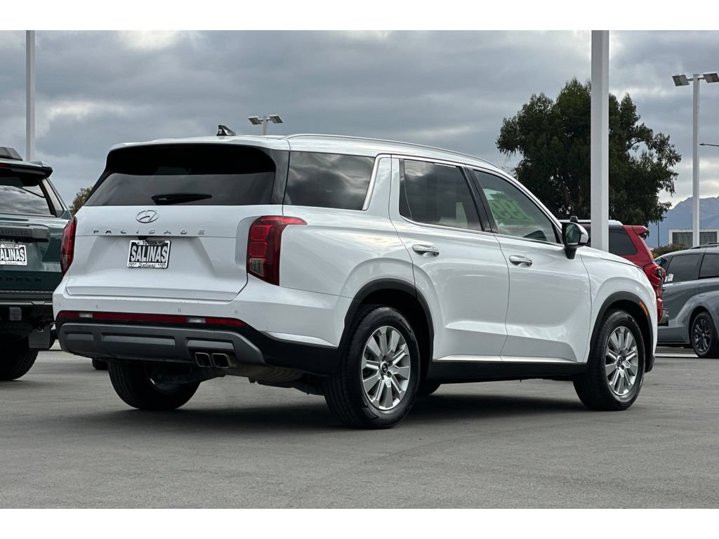 Used 2024 Hyundai Palisade SEL FWD image 4