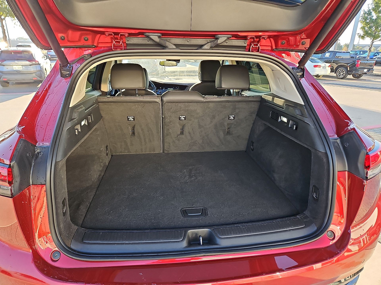 Used 2023 Buick Envision Preferred FWD image 12