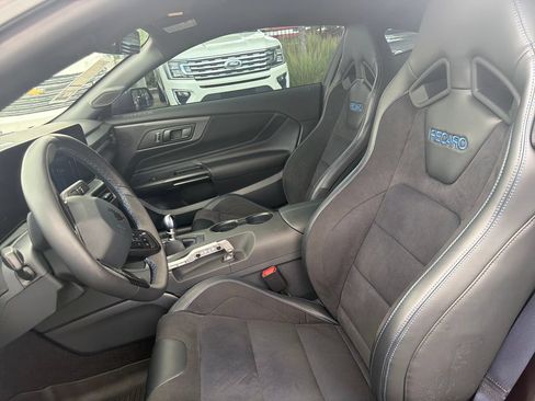 Used 2025 Ford Mustang Dark Horse RWD image 9