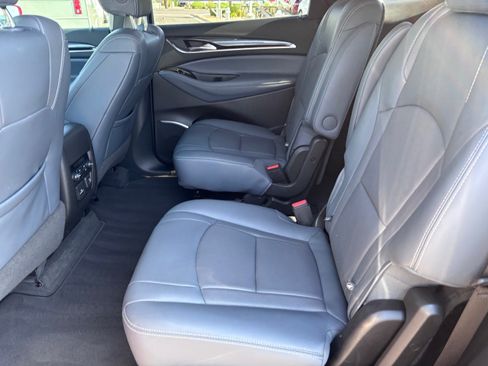 Used 2019 Buick Enclave Premium AWD/4WD image 13