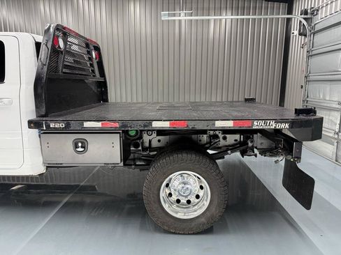 Used 2021 RAM 3500 Laramie AWD/4WD image 5