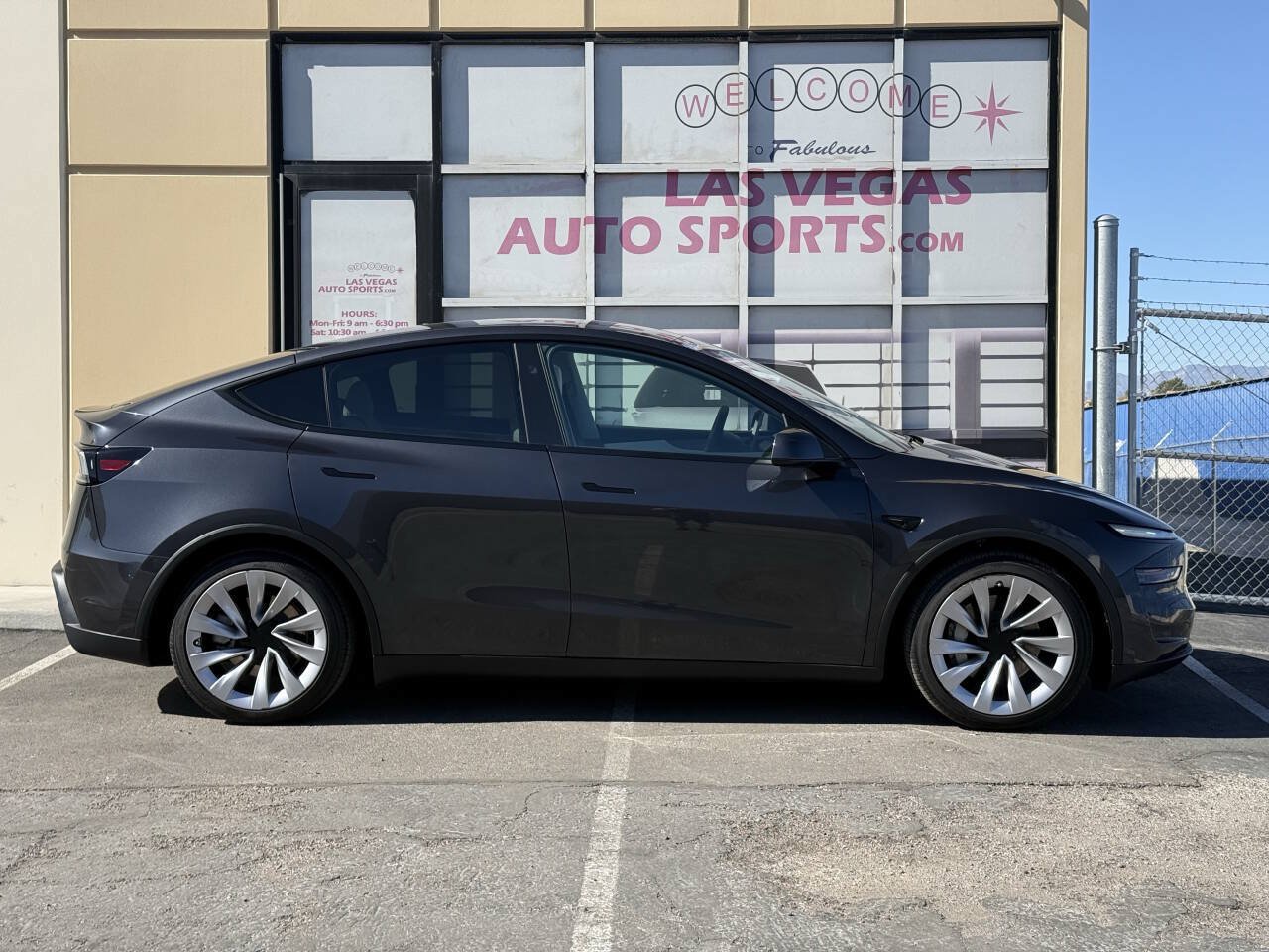 Used 2026 Tesla Model Y Long Range AWD/4WD image 6