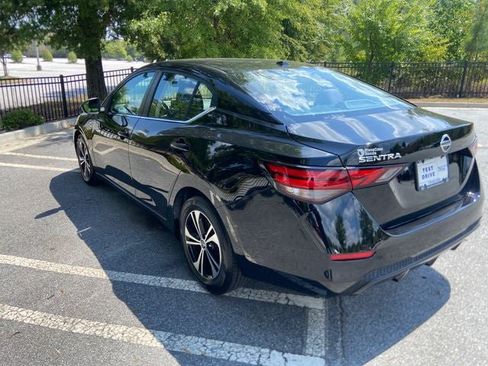Used 2022 Nissan Sentra SV FWD image 5
