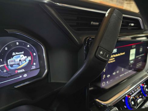 Used 2024 GMC Sierra 2500 Denali Ultimate image 34