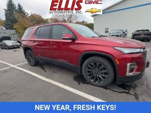 Used 2023 Chevrolet Traverse RS w/ LPO, Floor Liner Package image 2