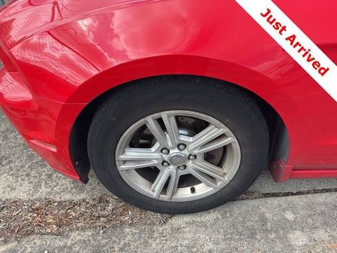 Used 2013 Ford Mustang Coupe image 13