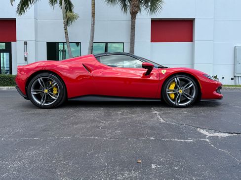 Used 2024 Ferrari 296 GTS RWD image 21