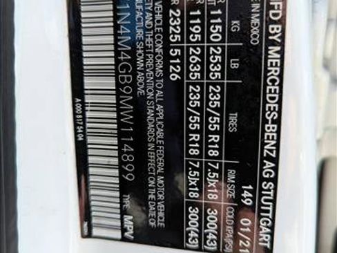 Used 2021 Mercedes-Benz GLB 250 image 24