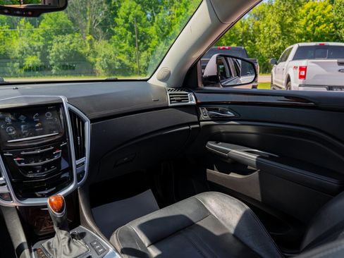 Used 2015 Cadillac SRX Luxury w/ Driver Awareness Package image 23