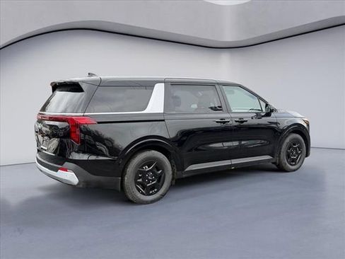 New 2026 Kia Carnival image 5
