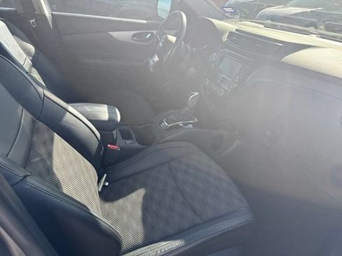 Used 2020 Nissan Rogue Sport SV w/ Technology Package FWD image 10