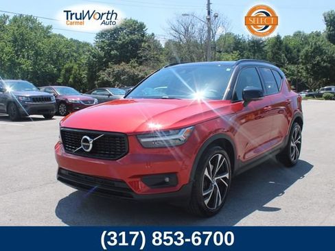 Used 2021 Volvo XC40 T5 R-Design w/ Advanced Package AWD/4WD image 1