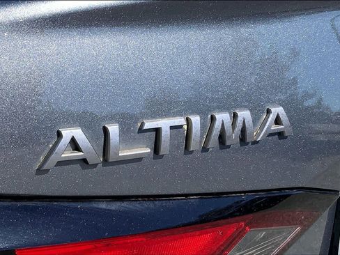 Used 2024 Nissan Altima 2.5 SV w/ SV Premium Package image 31