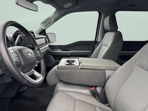 Used 2024 Ford F150 XLT image 15