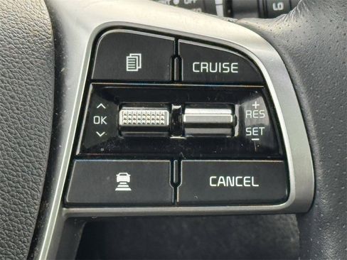 Used 2019 Kia Sorento SX image 13