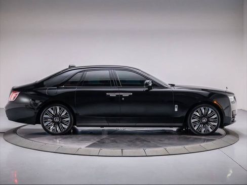 Used 2025 Rolls-Royce Ghost AWD/4WD image 6