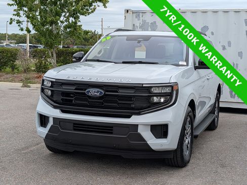 Certified 2025 Ford Expedition Active RWD image 7