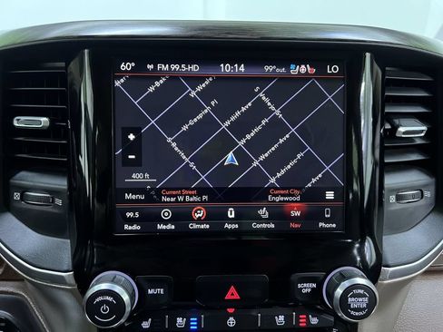 Used 2019 RAM 1500 Laramie AWD/4WD image 24