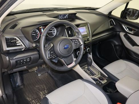 Used 2023 Subaru Forester Premium image 28