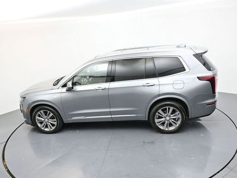 Used 2023 Cadillac XT6 Premium Luxury image 35