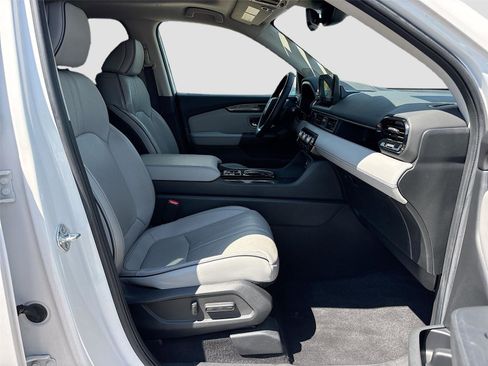 Certified 2023 Honda Pilot Elite image 35