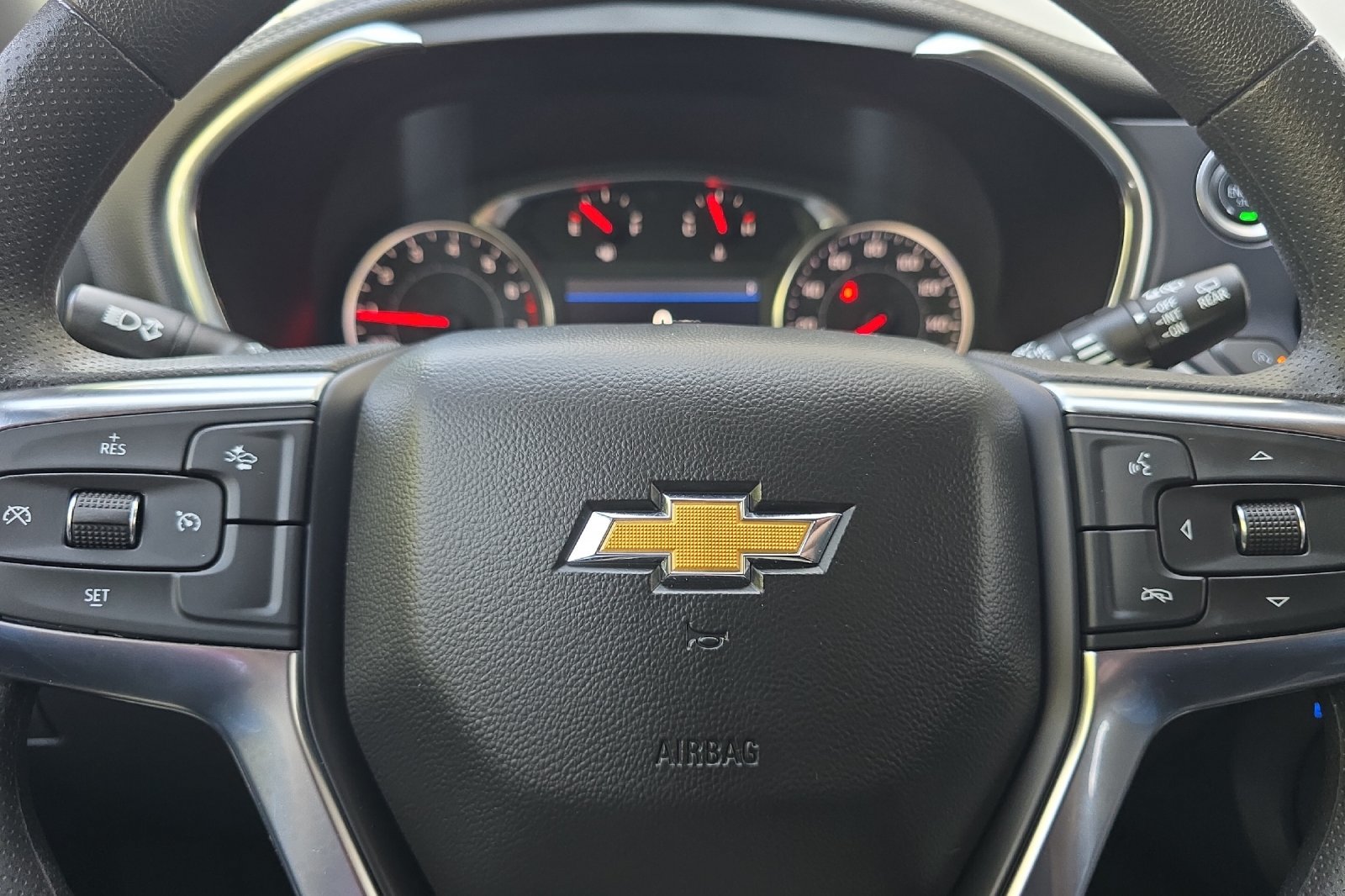 Used 2025 Chevrolet Blazer LT AWD/4WD image 23