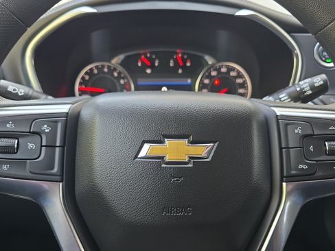 Used 2025 Chevrolet Blazer LT AWD/4WD image 23