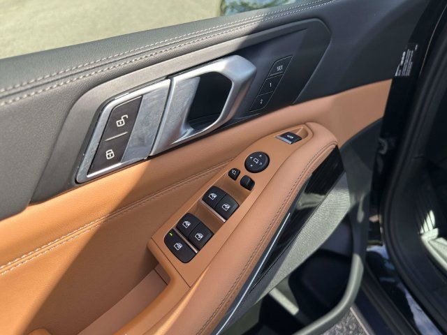 Certified 2024 BMW X5 xDrive40i w/ Premium Package AWD/4WD image 24