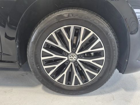 Used 2021 Volkswagen Jetta SE FWD image 38