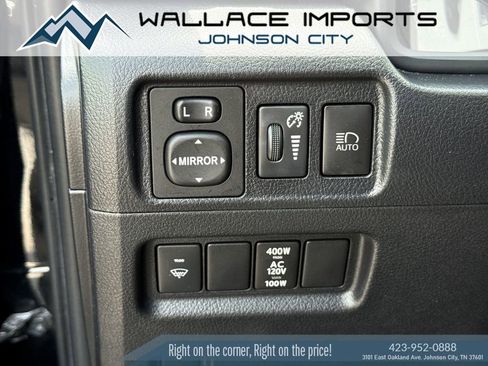 Used 2020 Toyota 4Runner SR5 Premium w/ Moonroof Package AWD/4WD image 37