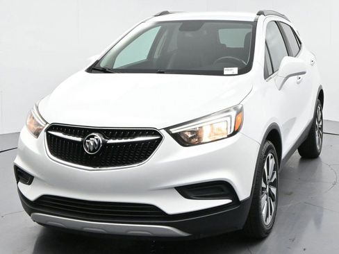 Used 2021 Buick Encore Preferred FWD image 3