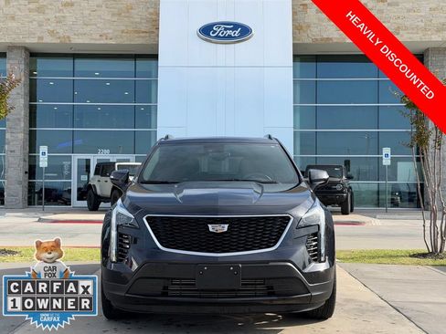 Used 2023 Cadillac XT4 Sport w/ Cold Weather Package FWD image 2