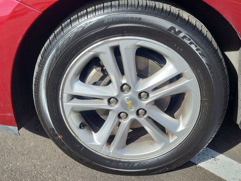 Used 2016 Chevrolet Cruze LT w/ Convenience Package image 12