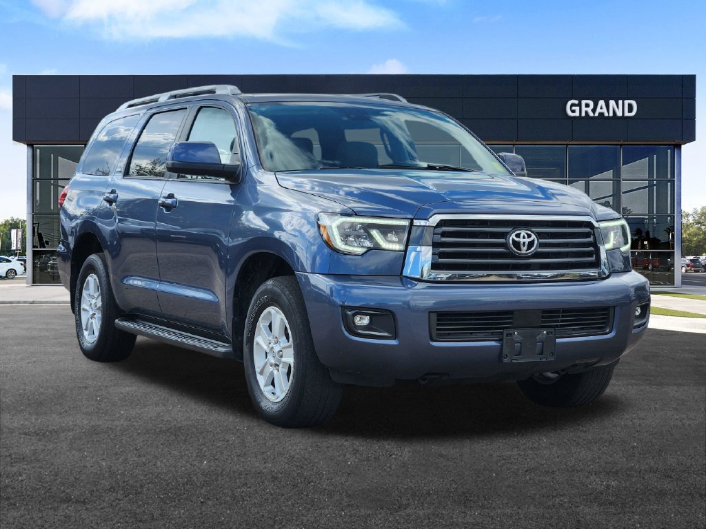 Used 2018 Toyota Sequoia SR5 AWD/4WD image 2