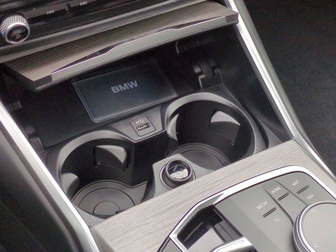 Used 2025 BMW i4 xDrive40i w/ Premium Package image 34