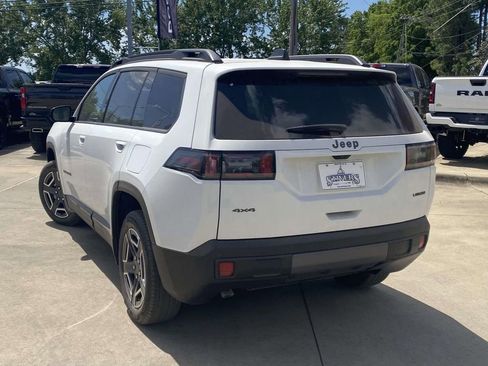New 2026 Jeep Cherokee Laredo AWD/4WD image 5