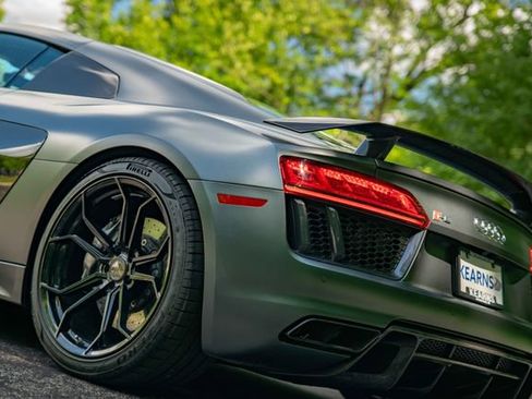 Used 2017 Audi R8 V10 plus AWD/4WD image 30