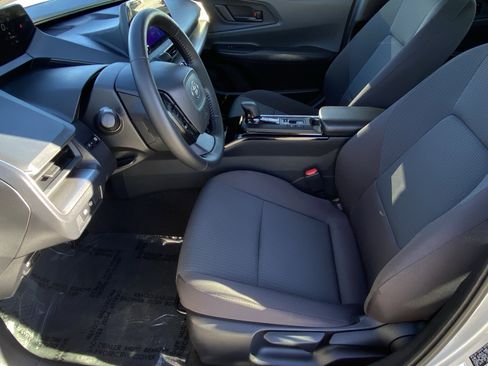 Certified 2025 Toyota Prius LE image 26