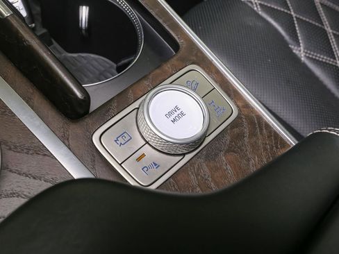 Used 2022 Genesis GV80 3.5T Prestige Signature w/ Winter Weather Package image 37