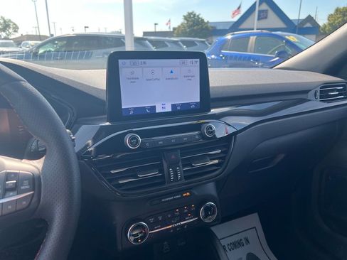 Used 2024 Ford Escape ST-Line w/ Equipment Group 301A image 20