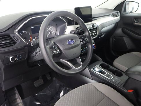 Used 2022 Ford Escape SE image 24