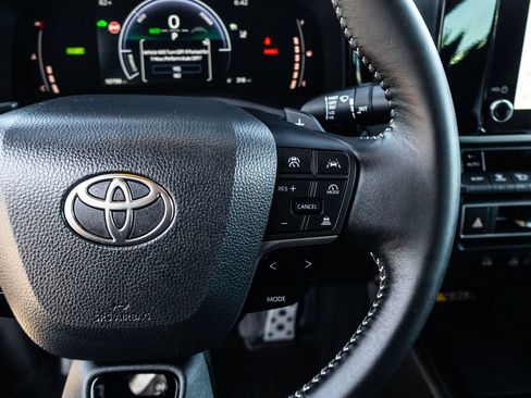 Used 2026 Toyota Camry SE w/ Convenience Package FWD image 35